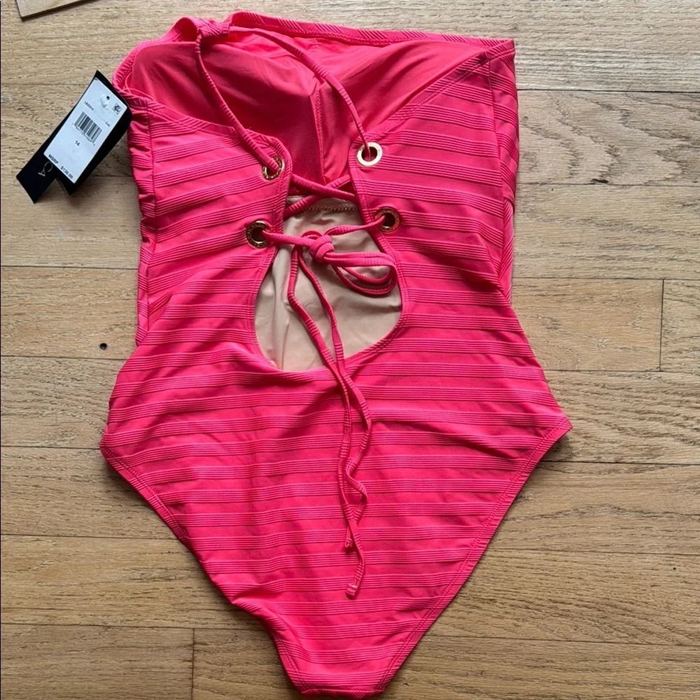 La Blanca one piece swimsuit size 14 NWT